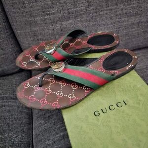 Gucci sandals